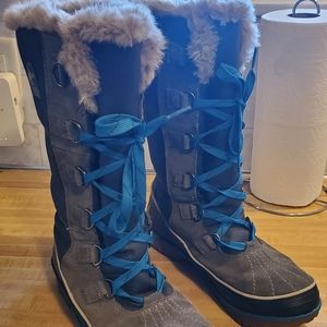 Sorel Tivoli High II boots in Peatmoss size 8